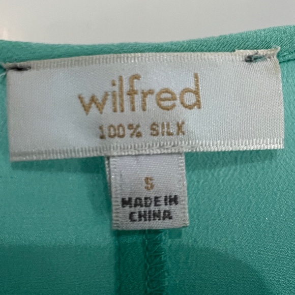 Aritzia - Picture 2 of 4